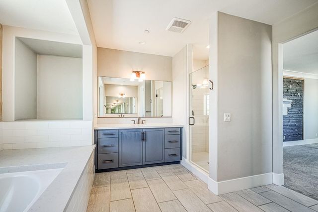 4721 Overstone Avenue, Madera, CA 93636