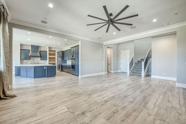 4721 Overstone Avenue, Madera, CA 93636