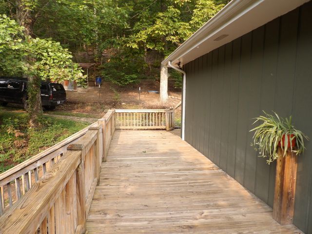 499 Johnson Loop Road, Pikeville, TN 37367