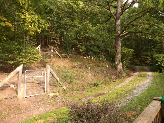 499 Johnson Loop Road, Pikeville, TN 37367