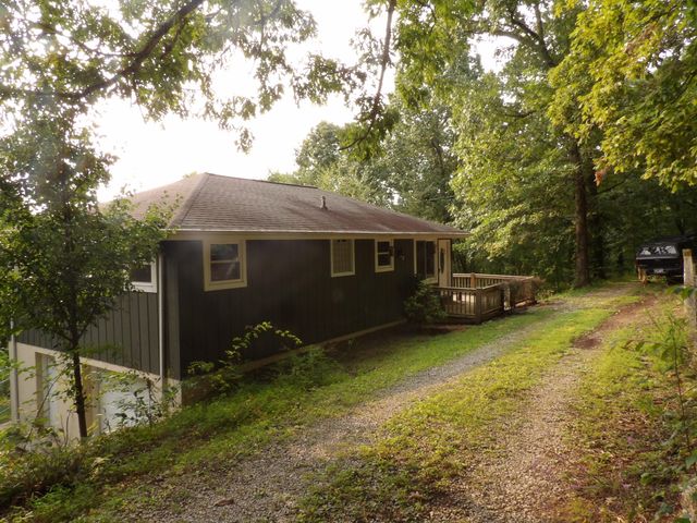 499 Johnson Loop Road, Pikeville, TN 37367