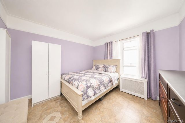33 Avenue U, Brooklyn, NY 11223