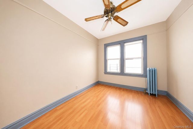 33 Avenue U, Brooklyn, NY 11223