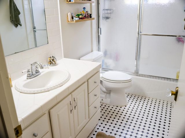 4058 five mile drive, Stockton, CA 95219
