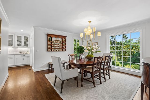 2301 Chickering Ln, Nashville, TN 37215