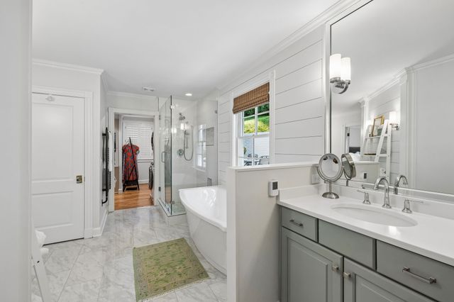 2301 Chickering Ln, Nashville, TN 37215