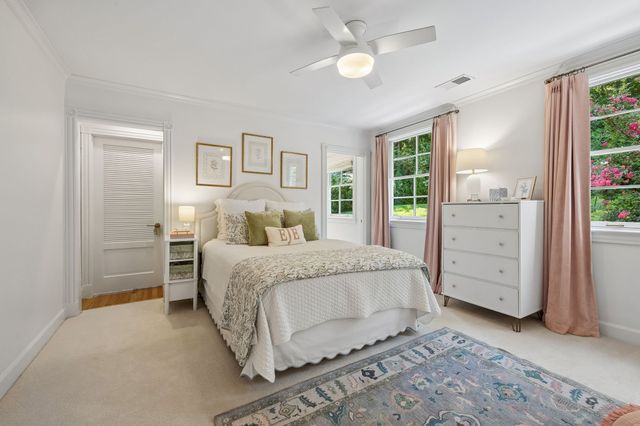 2301 Chickering Ln, Nashville, TN 37215