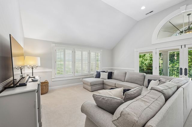 2301 Chickering Ln, Nashville, TN 37215