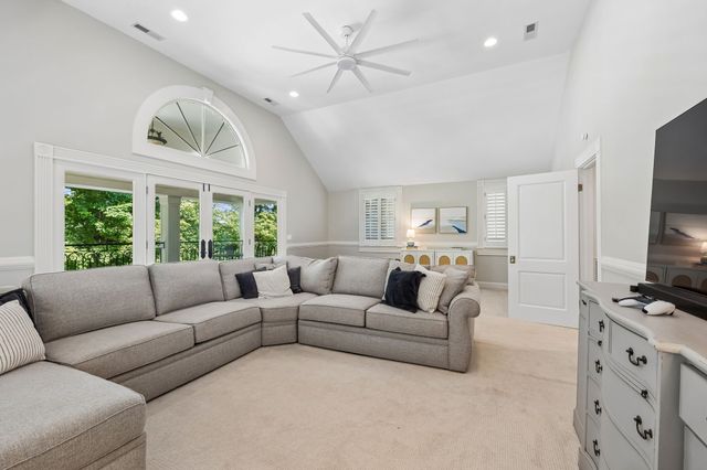 2301 Chickering Ln, Nashville, TN 37215