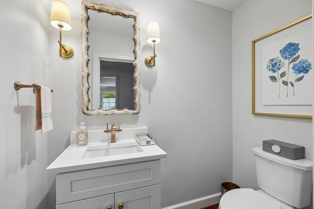 2301 Chickering Ln, Nashville, TN 37215