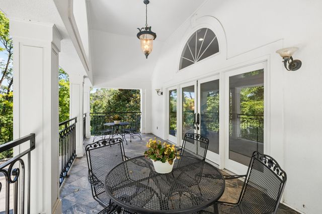 2301 Chickering Ln, Nashville, TN 37215