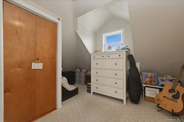 25 Gleaner Lane, Levittown, NY 11756