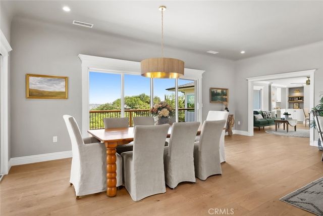 1026 Merry Hill Road, Paso Robles, CA 93446