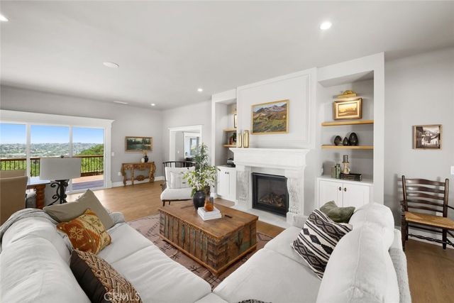 1026 Merry Hill Road, Paso Robles, CA 93446