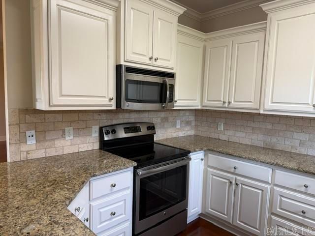 2415 EIGHTEEN Loop, Conway, AR 72034