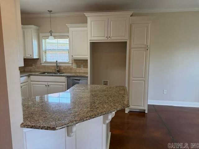 2415 EIGHTEEN Loop, Conway, AR 72034