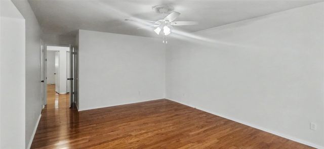 12913 Trail Hollow Drive 2913, Houston, TX 77079