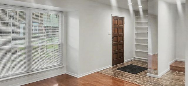 12913 Trail Hollow Drive 2913, Houston, TX 77079