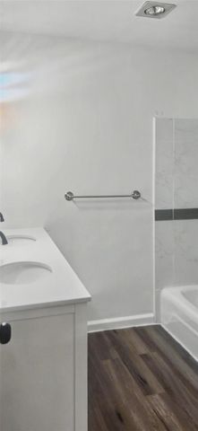 12913 Trail Hollow Drive 2913, Houston, TX 77079