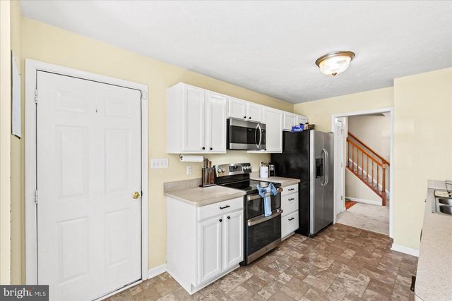 360 4TH ST, Colonial Beach, VA 22443