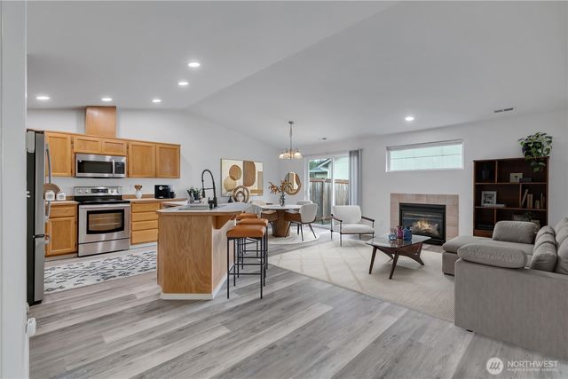 16307 72nd Ave E, Puyallup, WA 98375