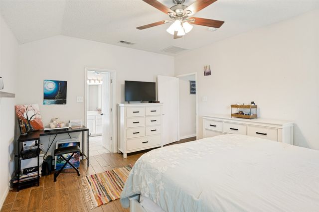 540 Cambridge Drive, Saginaw, TX 76179