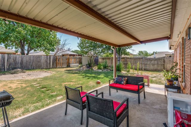 540 Cambridge Drive, Saginaw, TX 76179