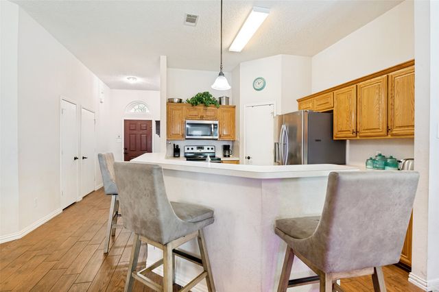 540 Cambridge Drive, Saginaw, TX 76179