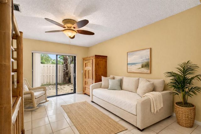801 NW 30th Avenue C, Delray Beach, FL 33445