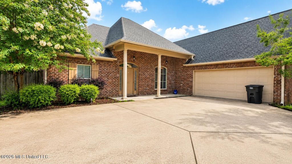 131 Bradshaw Crossing, Canton, MS 39046