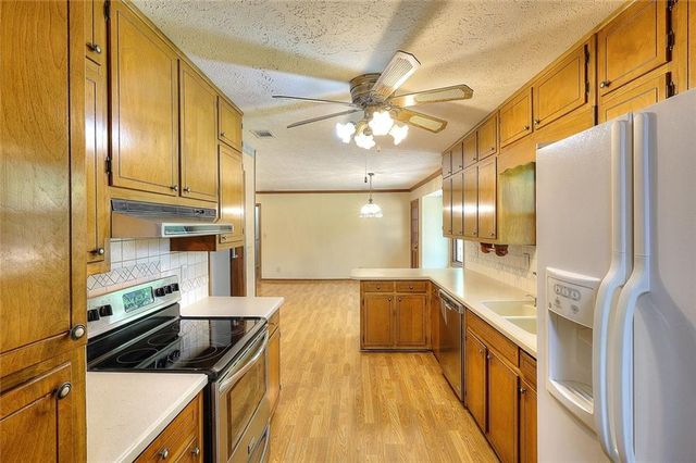 2439 Ellis Court, Snellville, GA 30078