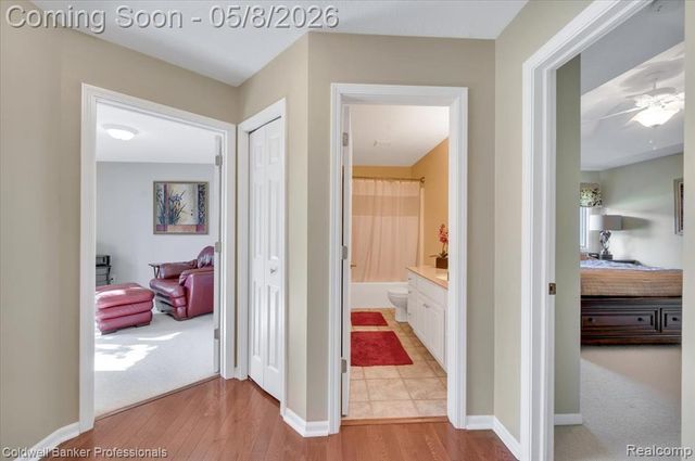 2243 Ridgemoor Court, Burton, MI 48509
