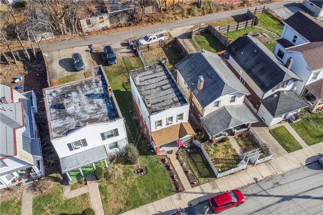 929 Woodbourne Ave, Brookline, PA 15226