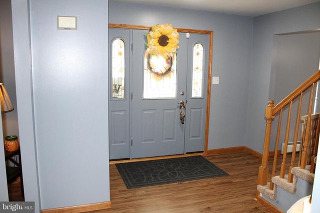 95 BENNS HILL RD, Bangor, PA 18013