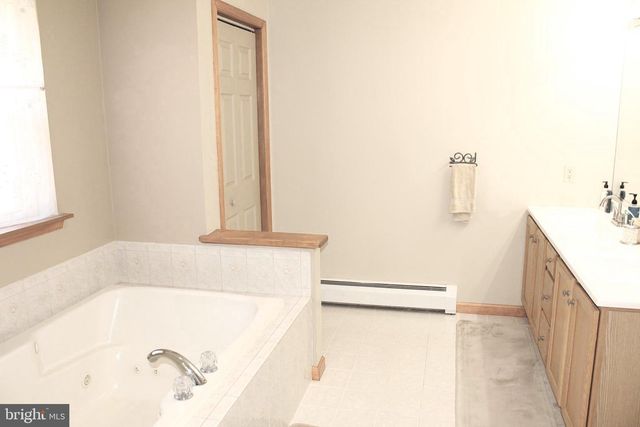 95 BENNS HILL RD, Bangor, PA 18013