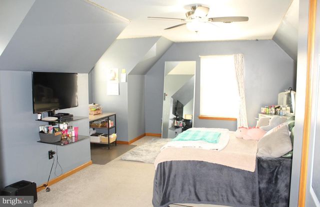 95 BENNS HILL RD, Bangor, PA 18013