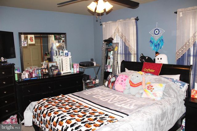 95 BENNS HILL RD, Bangor, PA 18013