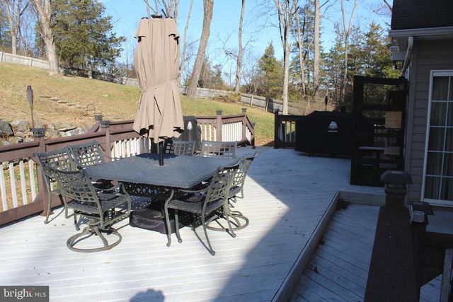 95 BENNS HILL RD, Bangor, PA 18013