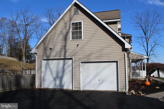 95 BENNS HILL RD, Bangor, PA 18013