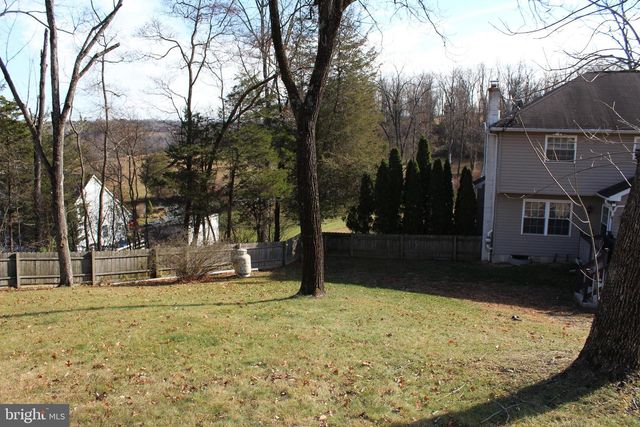 95 BENNS HILL RD, Bangor, PA 18013