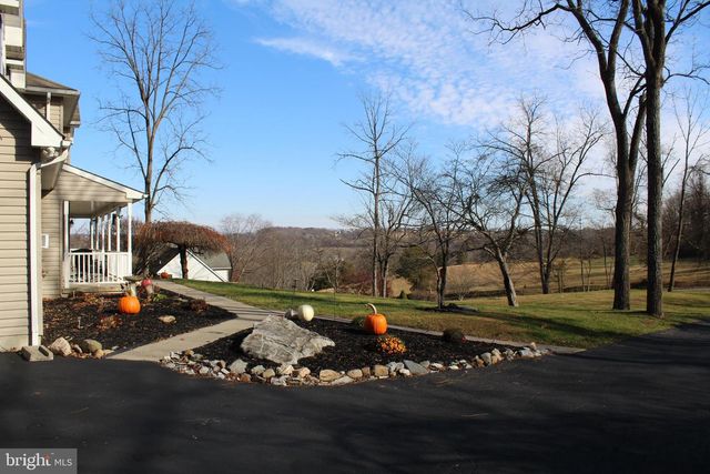 95 BENNS HILL RD, Bangor, PA 18013