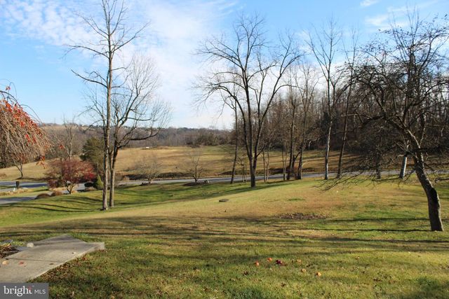 95 BENNS HILL RD, Bangor, PA 18013