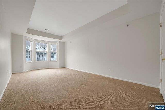 175 Rochelle Avenue 323, Rochelle Park, NJ 07662