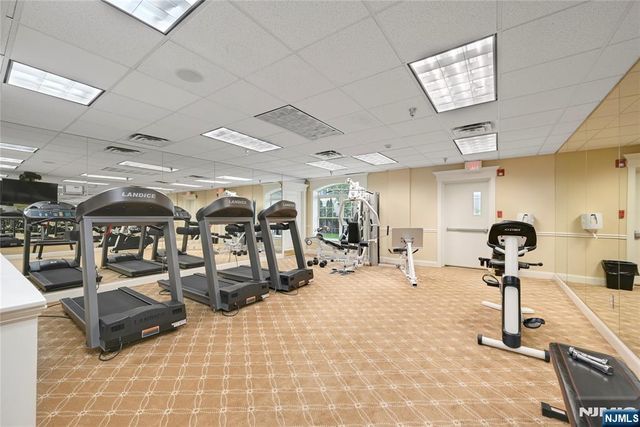 175 Rochelle Avenue 323, Rochelle Park, NJ 07662