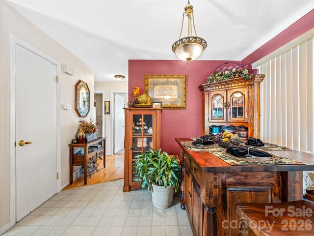 46 Sunny Acres Drive, Etowah, NC 28729