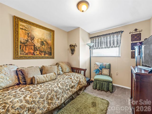 46 Sunny Acres Drive, Etowah, NC 28729