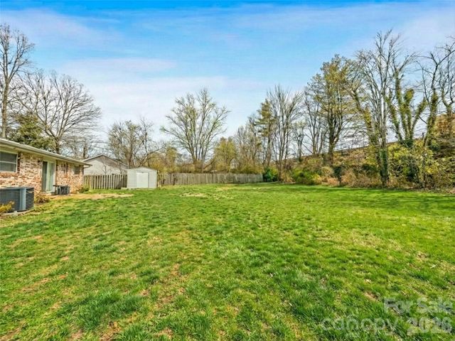 46 Sunny Acres Drive, Etowah, NC 28729