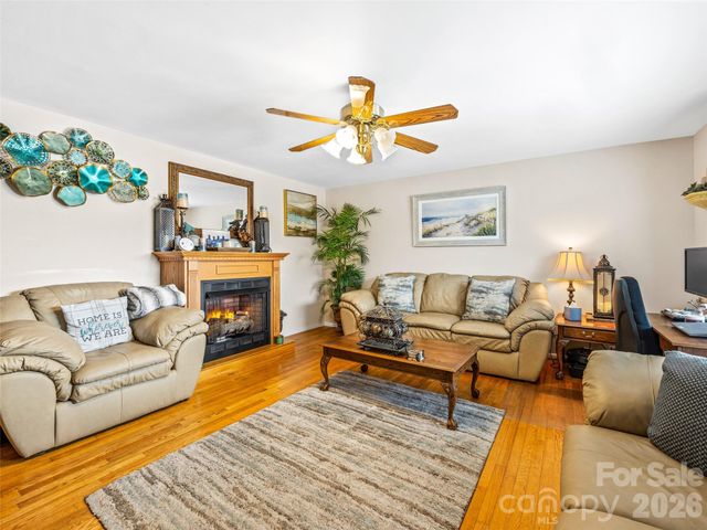 46 Sunny Acres Drive, Etowah, NC 28729