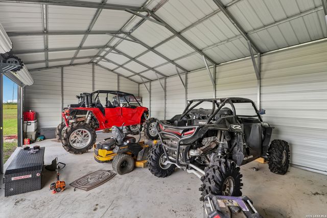 2629 Fm 1332, Jourdanton, TX 78026