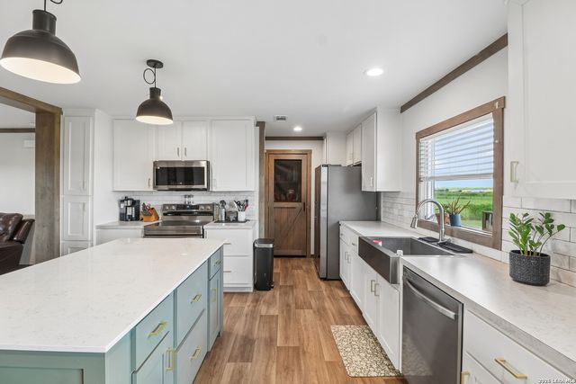 2629 Fm 1332, Jourdanton, TX 78026